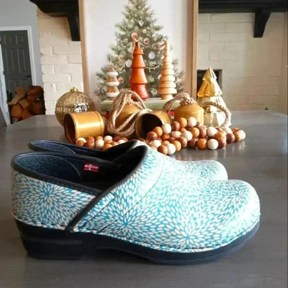 Sanita NWOT Size 39 - Picture 1 of 6